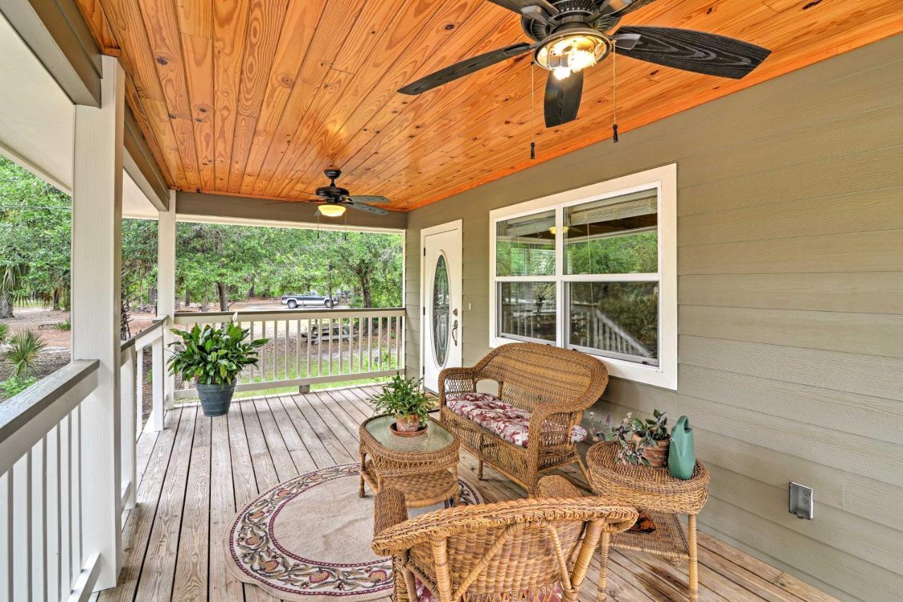Crystal River Cottage On 1 Acre With Deck And Porch! Yankeetown Kültér fotó