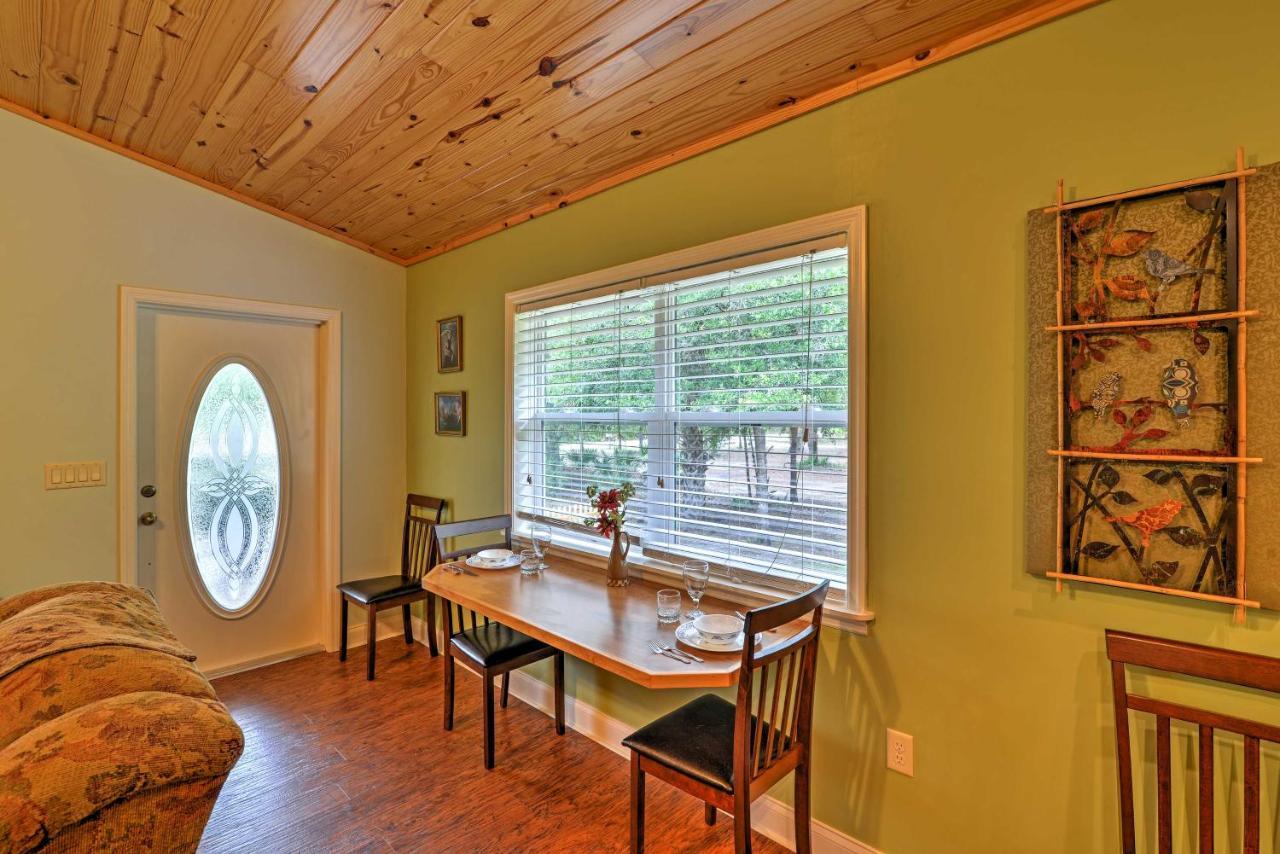 Crystal River Cottage On 1 Acre With Deck And Porch! Yankeetown Kültér fotó