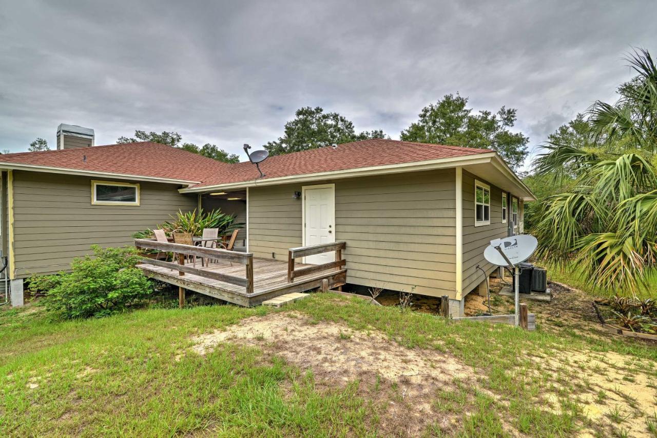 Crystal River Cottage On 1 Acre With Deck And Porch! Yankeetown Kültér fotó