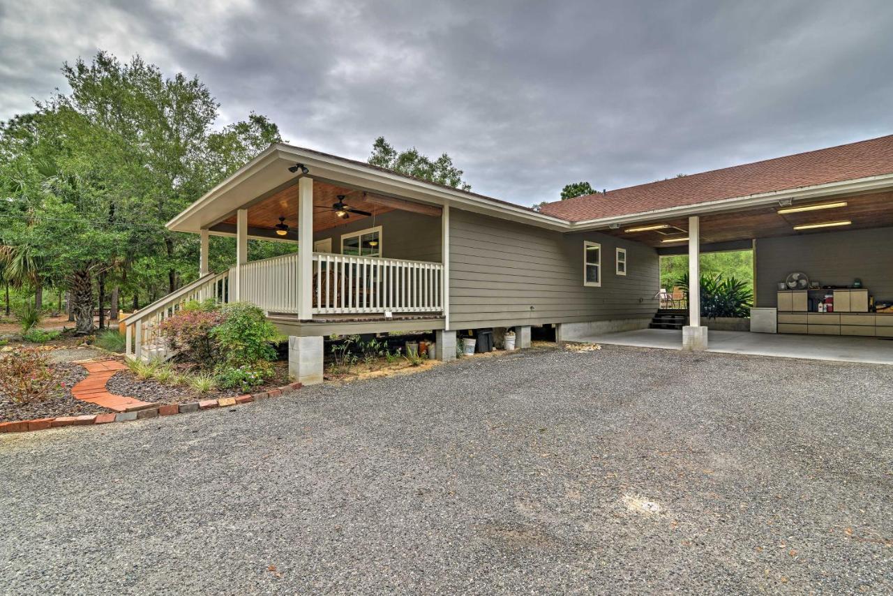 Crystal River Cottage On 1 Acre With Deck And Porch! Yankeetown Kültér fotó